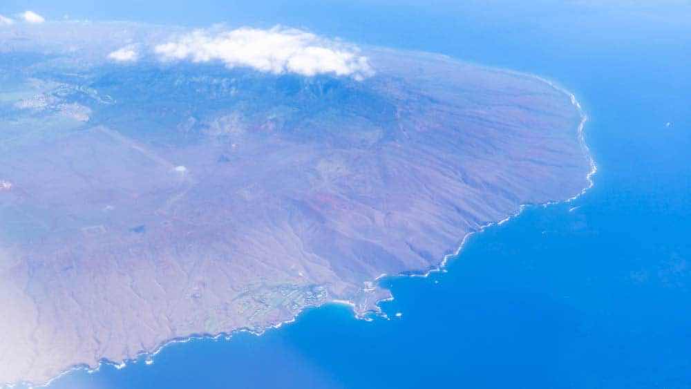從飛機上拍出去的鑽石頭（研究生的點數旅行筆記）