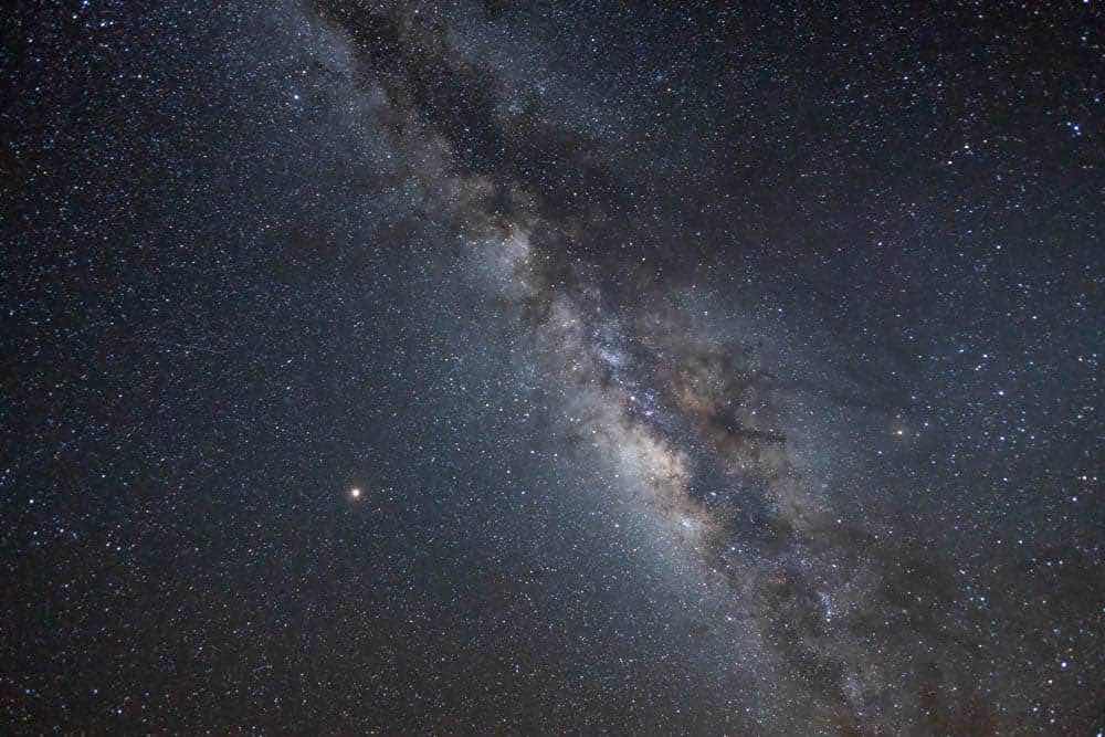 研究生於大島天文台所拍攝的滿天星空（研究生的點數旅行筆記）