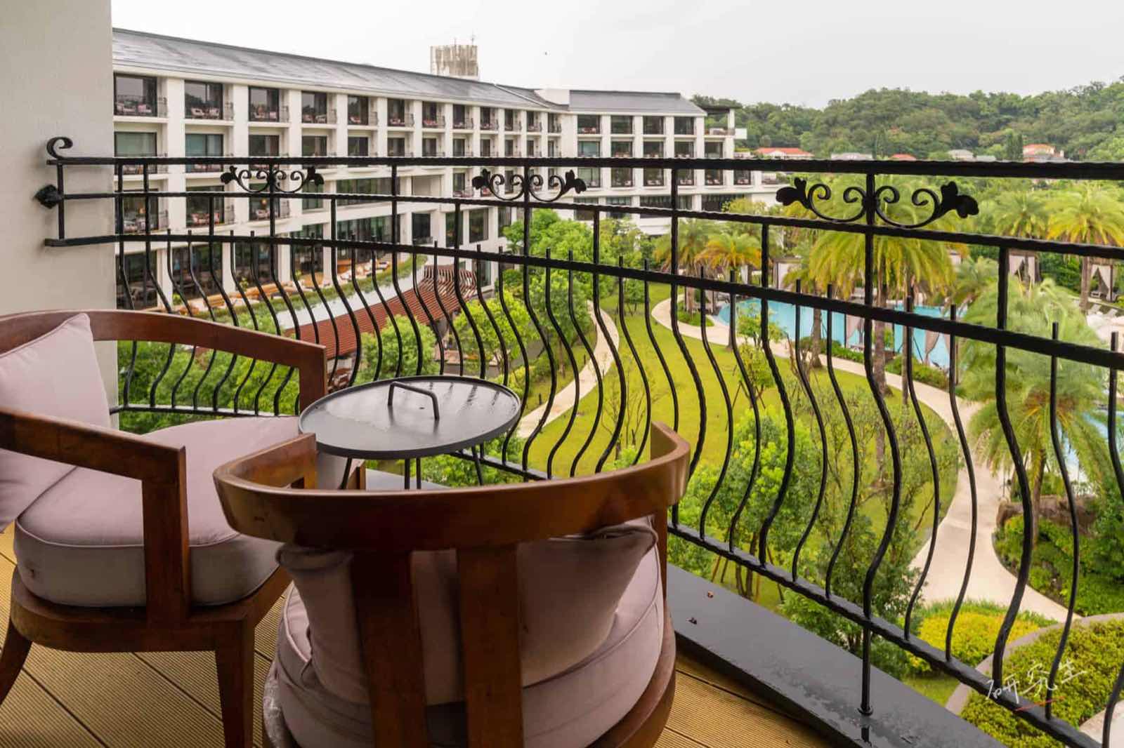 坐在陽台喝杯咖啡,看著整片園景,也是一種享受|大溪威斯汀 (Westin Tashee)