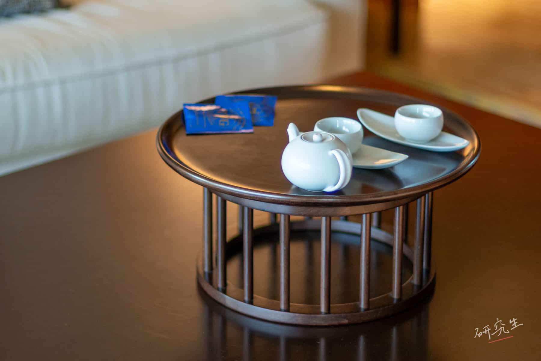 不知道為什麼那麼大的客廳,只給兩個杯子XD|大溪威斯汀 (Westin Tashee)